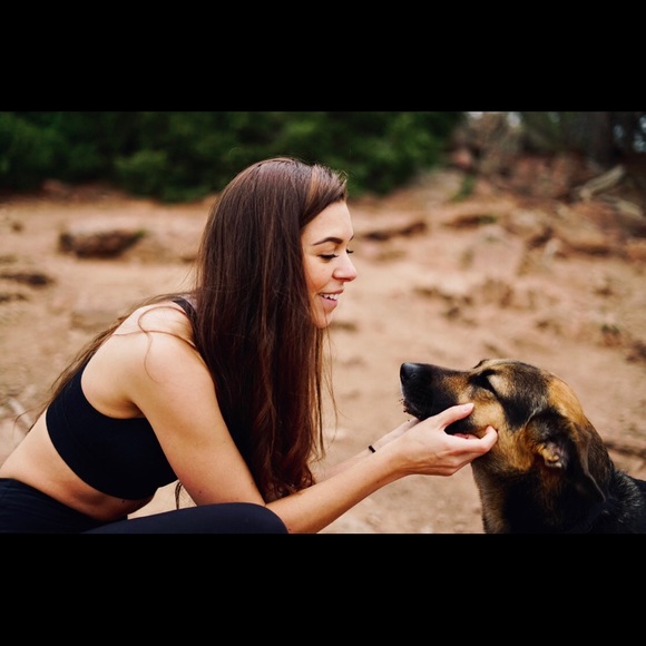 Meet your Posher, Bri - Picture 1 of 1